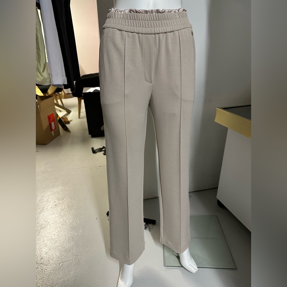 BRAND NEW MARC CAIN J63 Pants